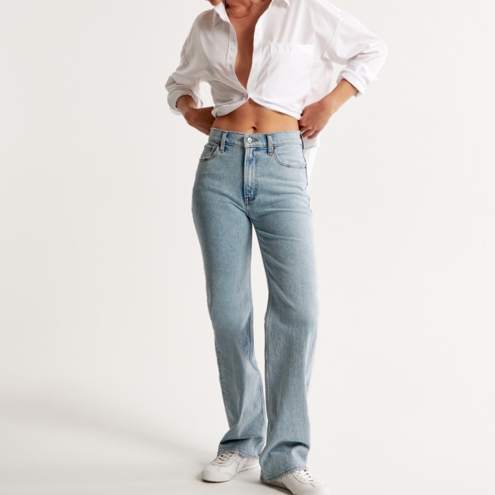 Abercrombie 90s Relaxed Jean High Rise